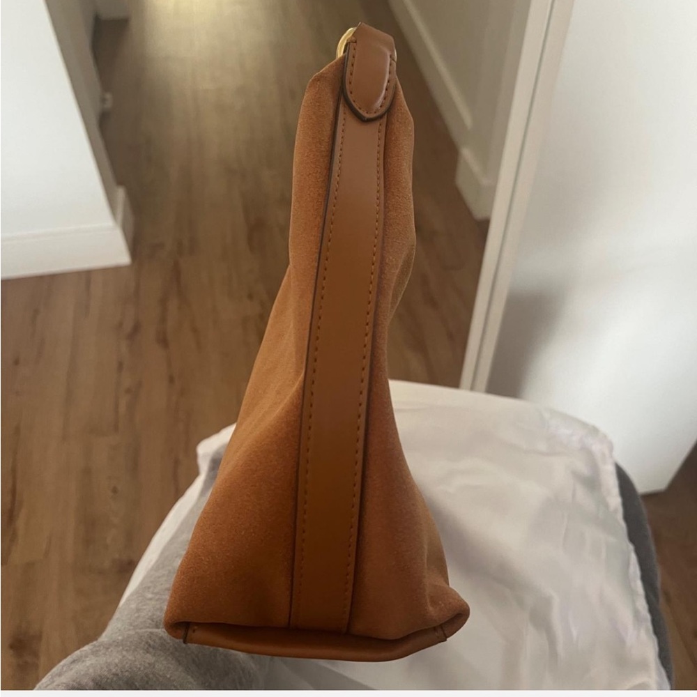 Coach Juliet Shoulder Bag in suede with gold hardware - Picture 4 of 14